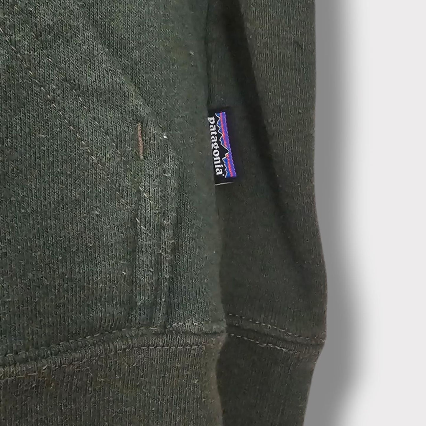 Patagonia Logo Hoodie – Dark Green (Women’s M, Men’s S)