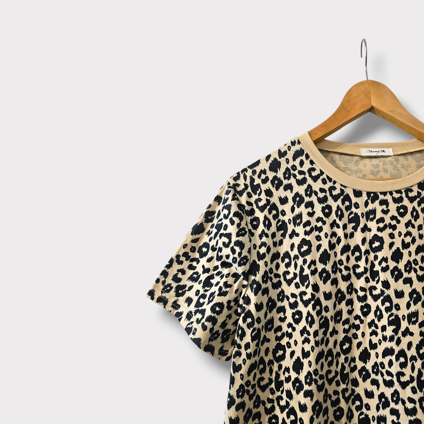 Blooming Jelly Leopard Print T-Shirt – Size L – Soft Rayon Blend