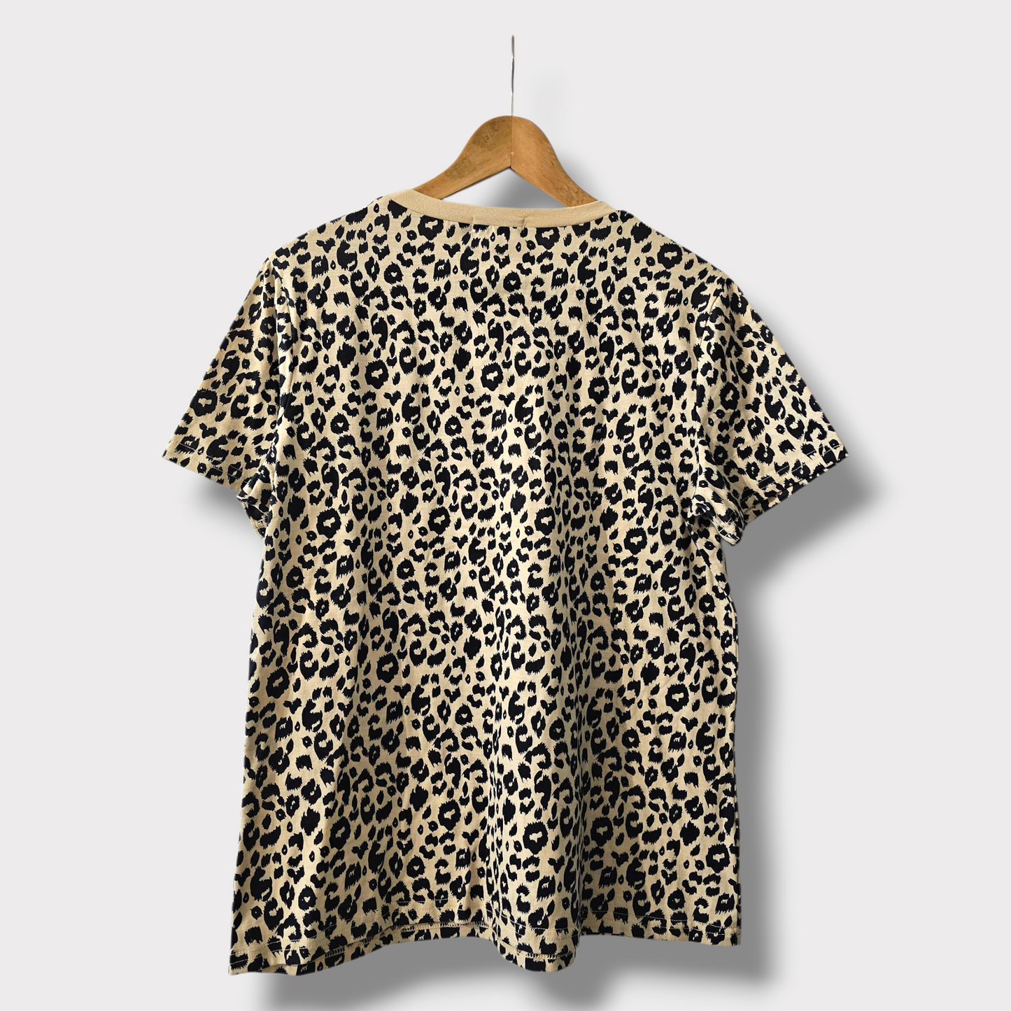 Blooming Jelly Leopard Print T-Shirt – Size L – Soft Rayon Blend