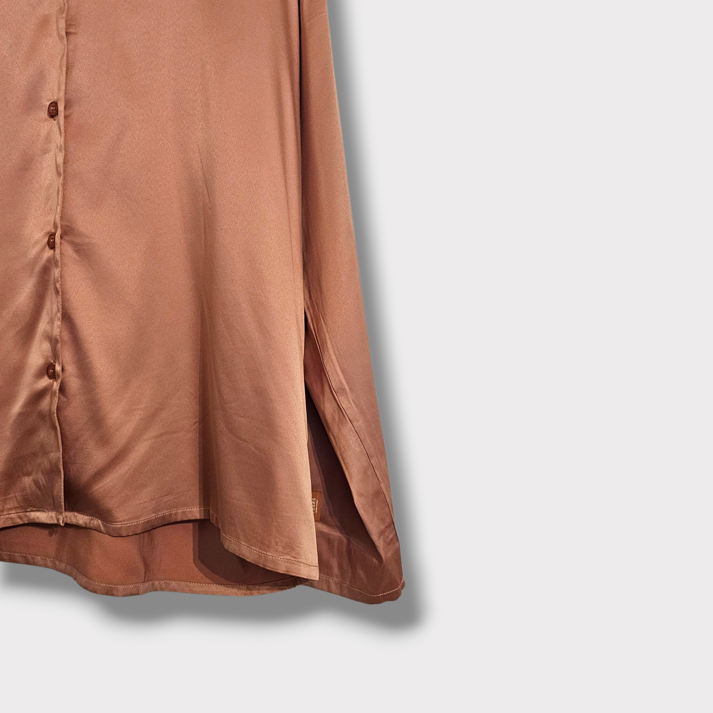 Chelsea Peers Satin-Feel Rose Pink Shirt – Size 20 – Collared, Long-Sleeved