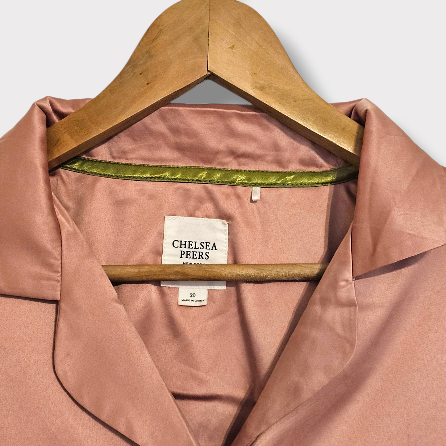 Chelsea Peers Satin-Feel Rose Pink Shirt – Size 20 – Collared, Long-Sleeved