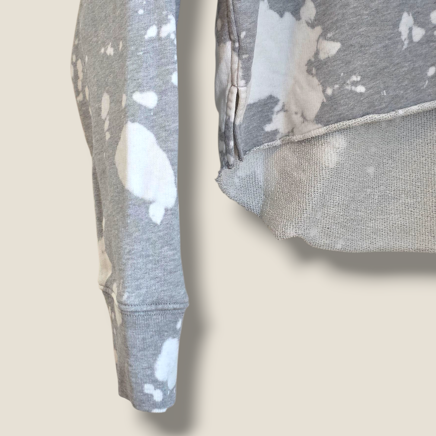 Grey & White Splatter Frame Sweater – Small - 100% Cotton