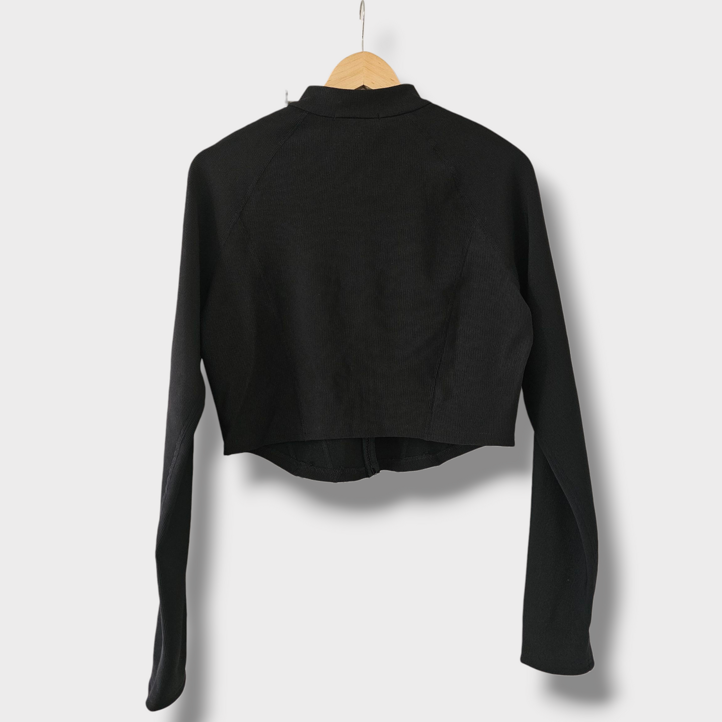 NaaNaa Black Ribbed Cropped Zip-Up Jumper – XL – New with Tags