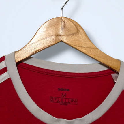 Adidas – Size Medium – Fuscia Pink Short-sleeved Casual Tee