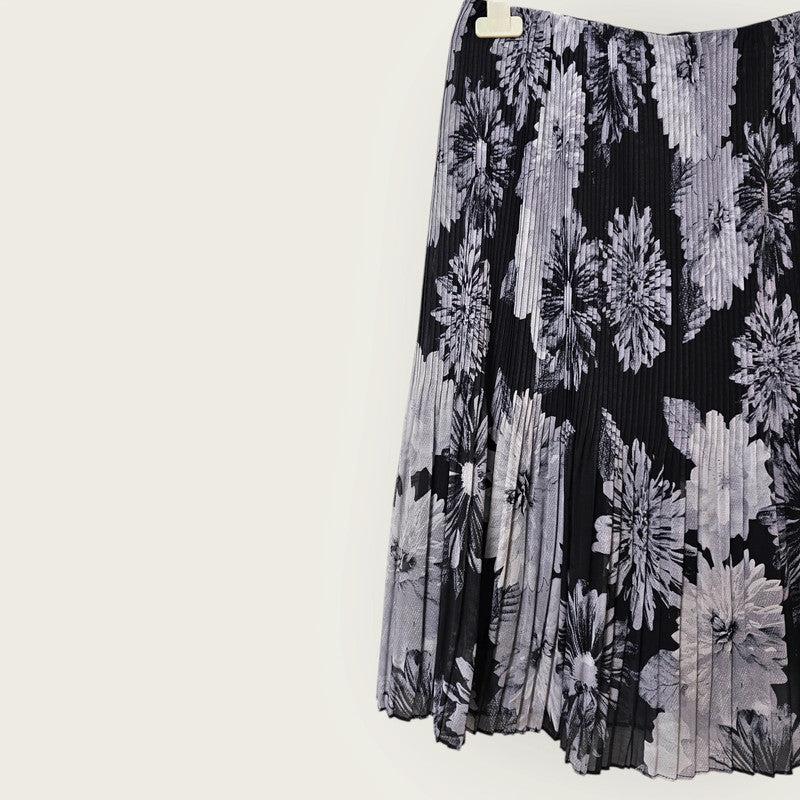 Alfani Size Medium | Floral Pleated Knee-length Skirt