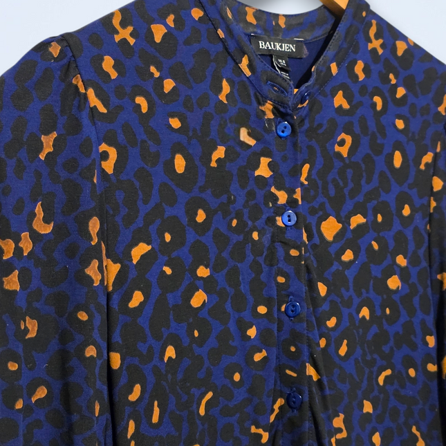 Baukjen – Size 8 – Blue & Orange Leopard Print Midi – Button-up