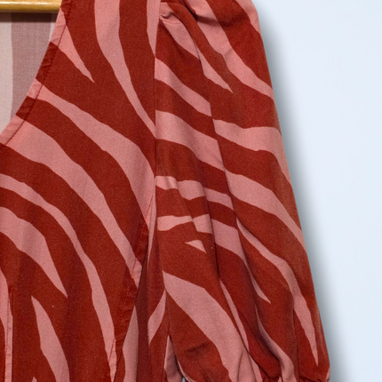 Baukjen – Size 8 – Pink/Red Zebra Print Midi Dress