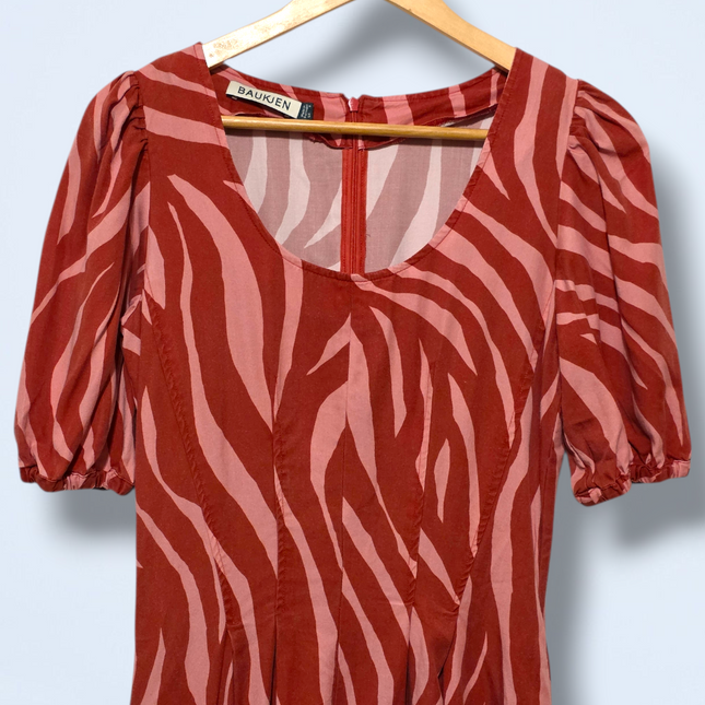 Baukjen – Size 8 – Pink/Red Zebra Print Midi Dress
