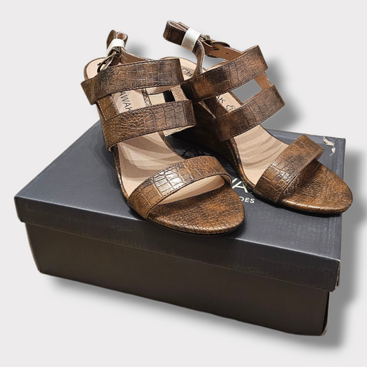 Chattawak 'Emilie' Wedge Heels – Bronze – EU 40 / UK 7 – New in Box
