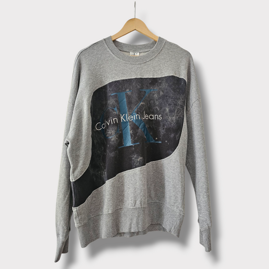 Calvin Klein Jeans Grey Sweatshirt – Size Large – 100% Cotton – Pre-owned