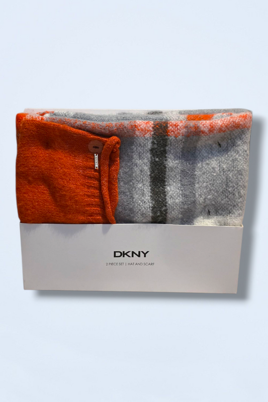 DKNY New Two Piece Gift Set Knitted Hat & Scarf