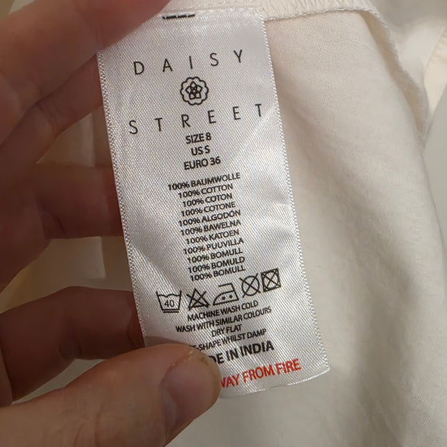 Daisy Street – Size 8 – NWT – Cream Light-weight Cut Out Summer Dress