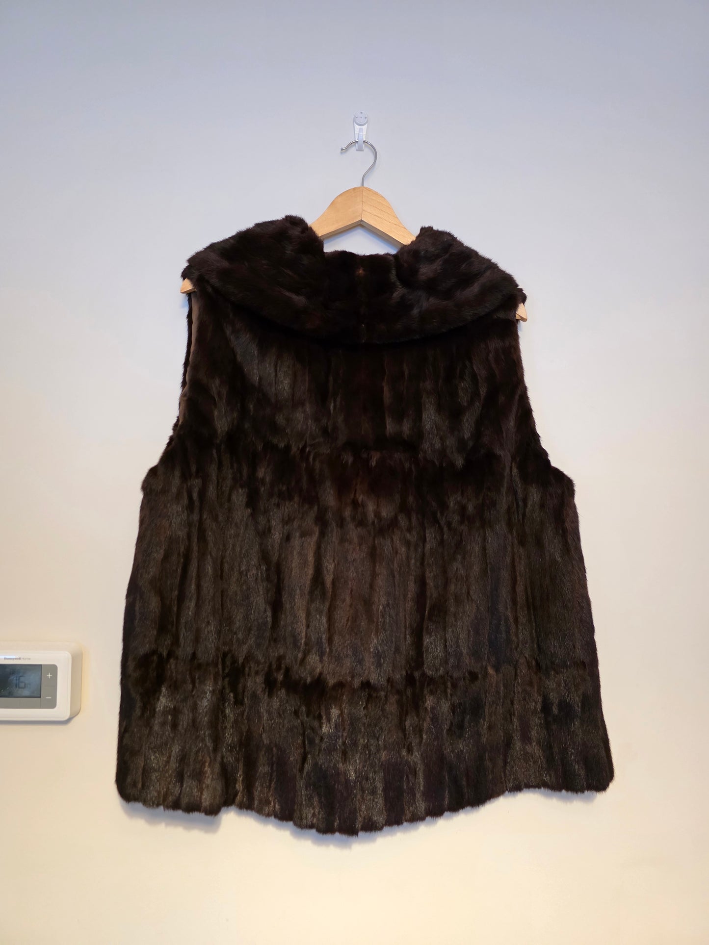 Faux Fur Ermin Mink-style Gilet Waist Coat Hook & Eye