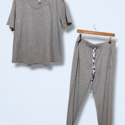 Floral Nikrooz – Size XL – Grey Two-piece Lounge Set