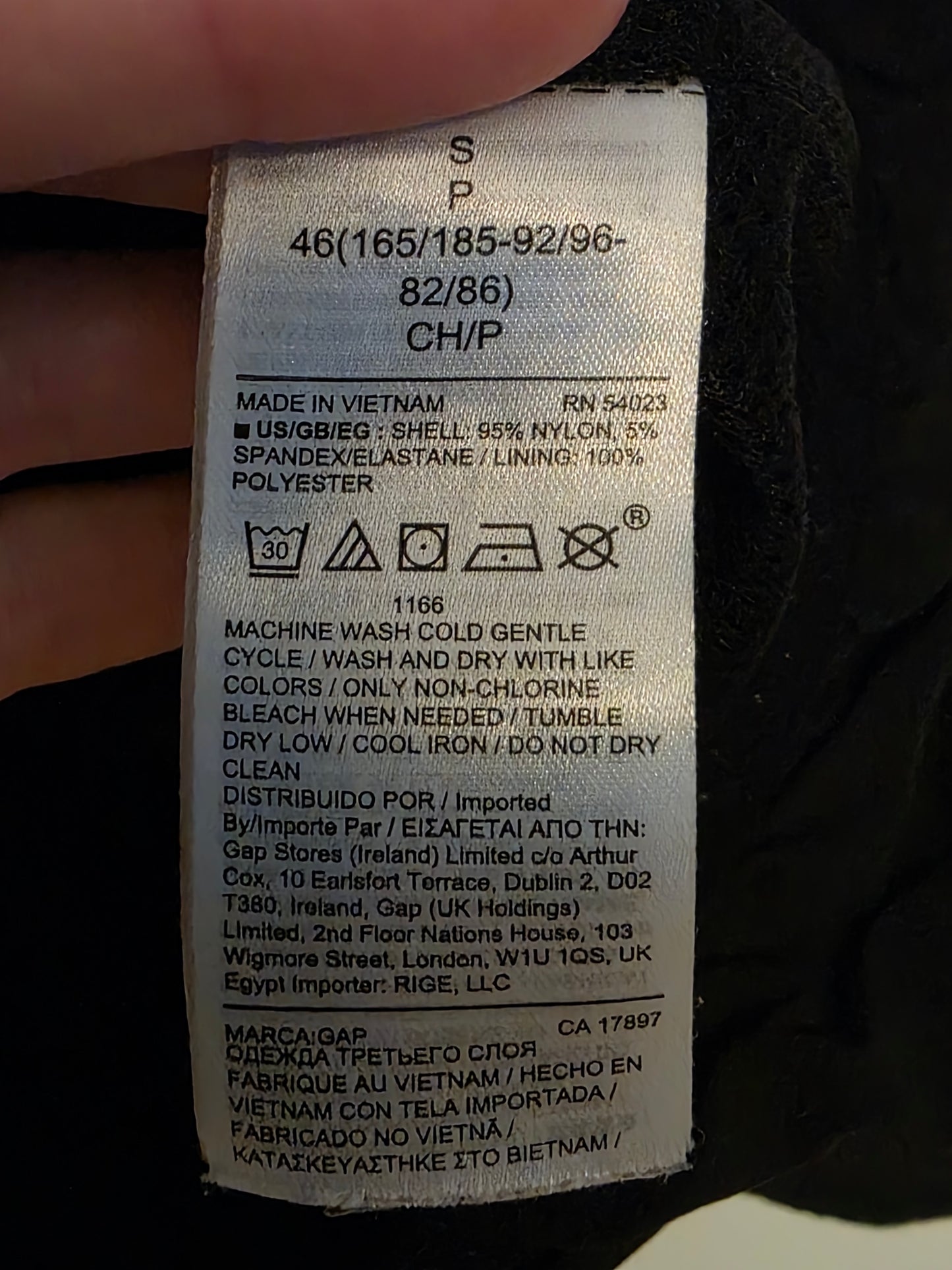 Gap Black Pull Over ¼ Windbreaker Size Small