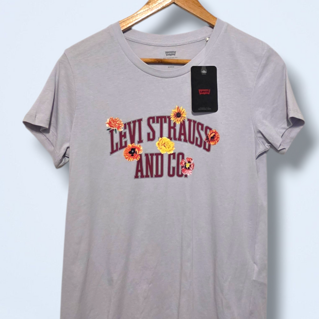 Levi Strauss & Co – NWT – Size Small – Lilac Printed T-Shirt