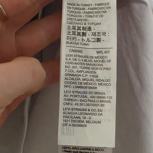 Levi Strauss & Co – NWT – Size Small – Lilac Printed T-Shirt