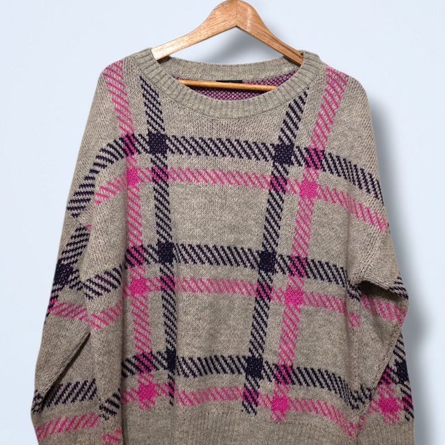 M &Co – Size Large – Grey Knitted Sweater – Round Neck – Long-sleeved