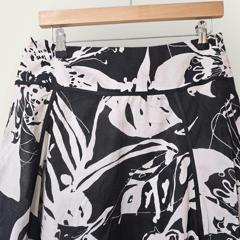 Marks & Spencer UK 10 Black & White Floral Skirt