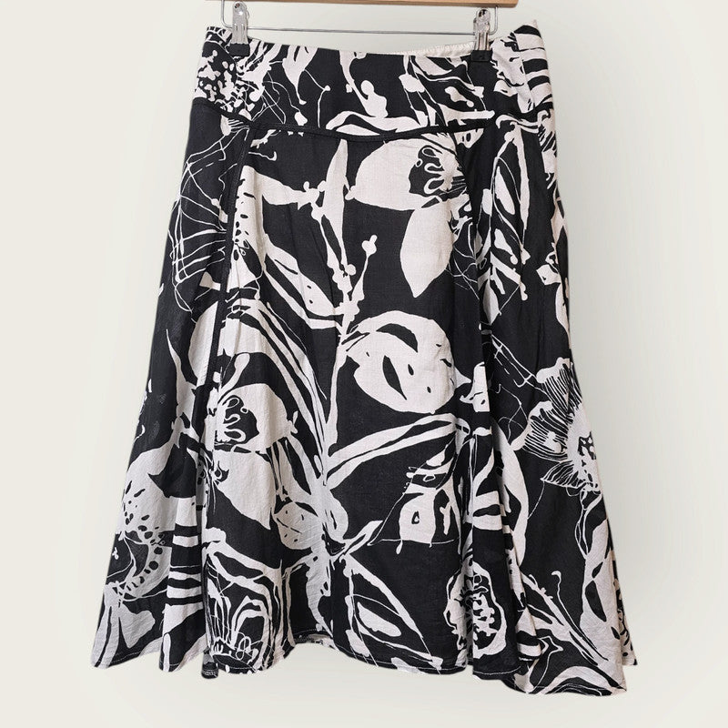 Marks & Spencer UK 10 Black & White Floral Skirt