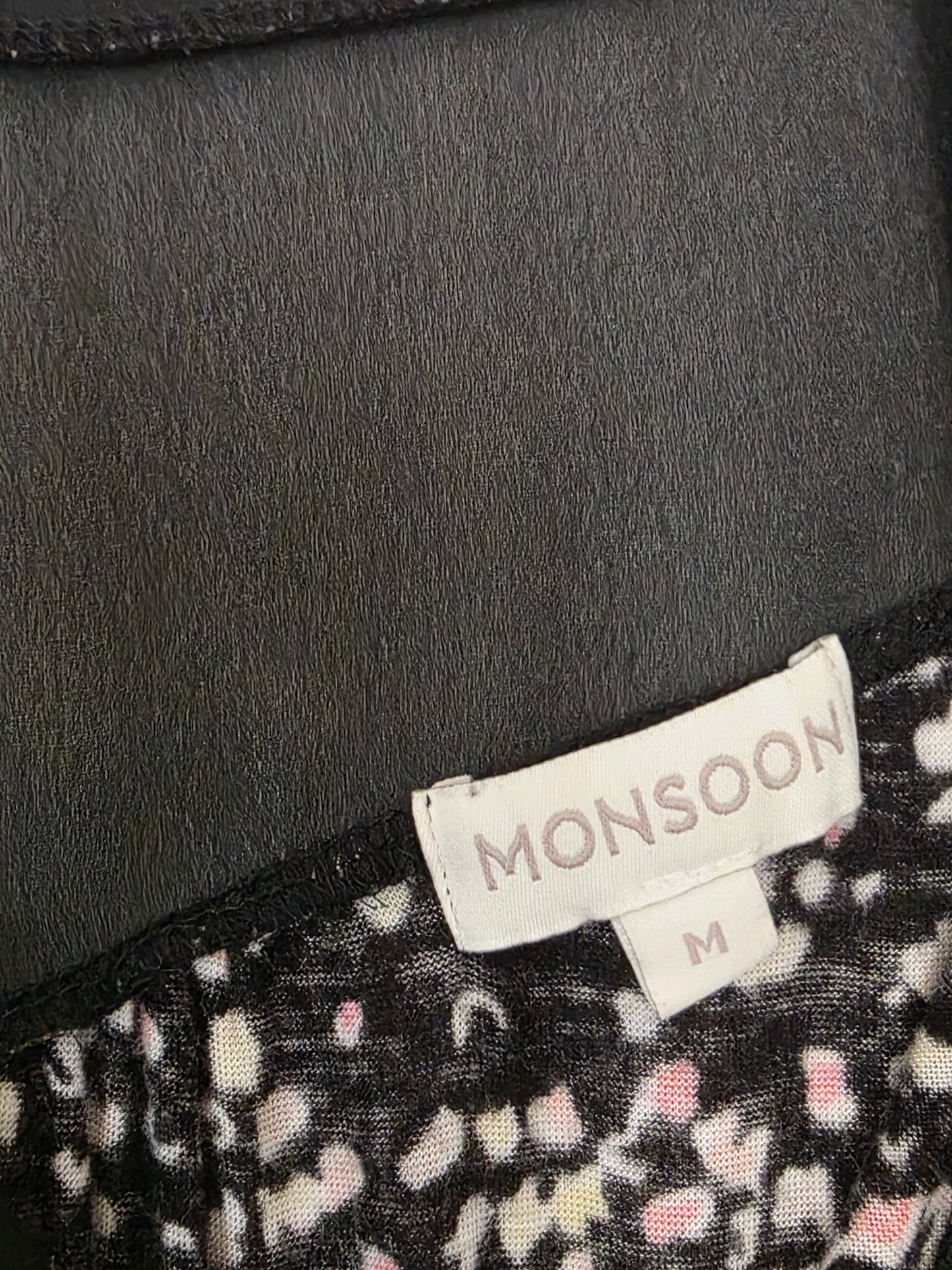 Monsoon V-Neck Blouse Size Medium Viscose