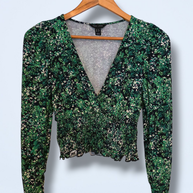 New Look Green Floral Crop Top Long Sleeves Size UK 8