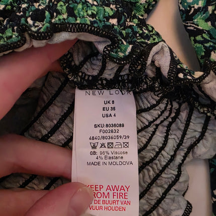 New Look Green Floral Crop Top Long Sleeves Size UK 8