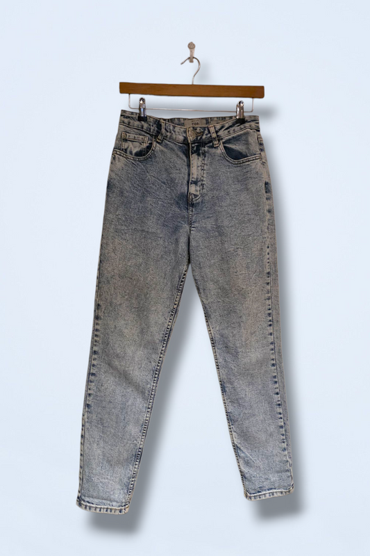 New Look Light Washed Tori Mom Jeans Size UK 10