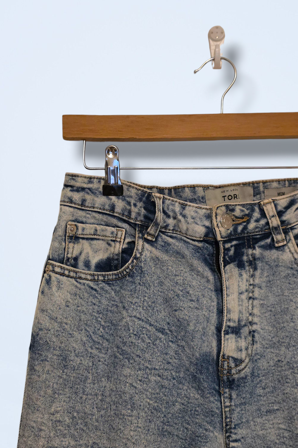 New Look Light Washed Tori Mom Jeans Size UK 10