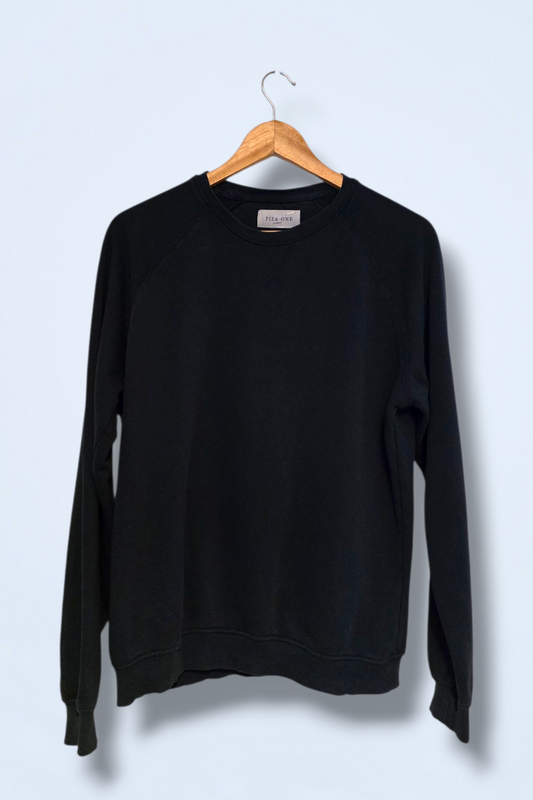 Pier One Round Neck Long-sleeved Sweater Size Medium