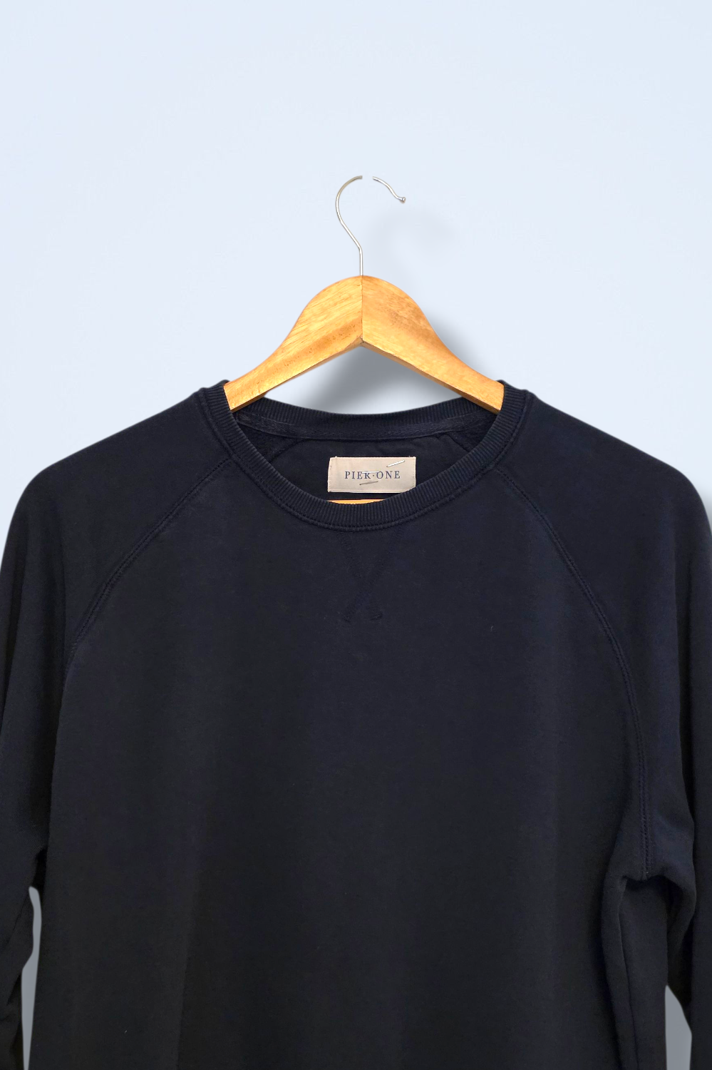 Pier One Round Neck Long-sleeved Sweater Size Medium