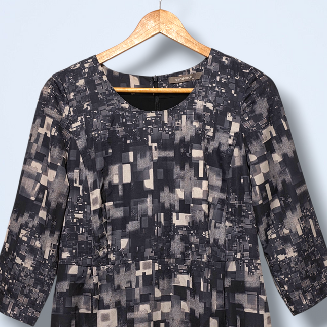 Sandwich Abstract Print Dress – EU 36 / UK 8 – Lined – Immaculate