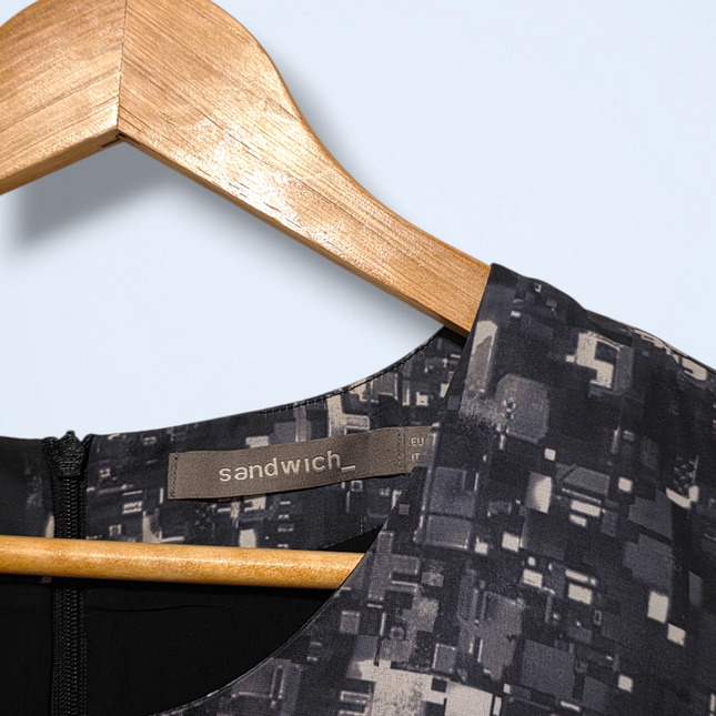 Sandwich Abstract Print Dress – EU 36 / UK 8 – Lined – Immaculate