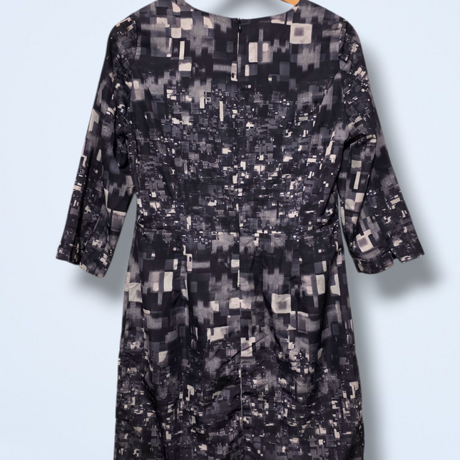 Sandwich Abstract Print Dress – EU 36 / UK 8 – Lined – Immaculate