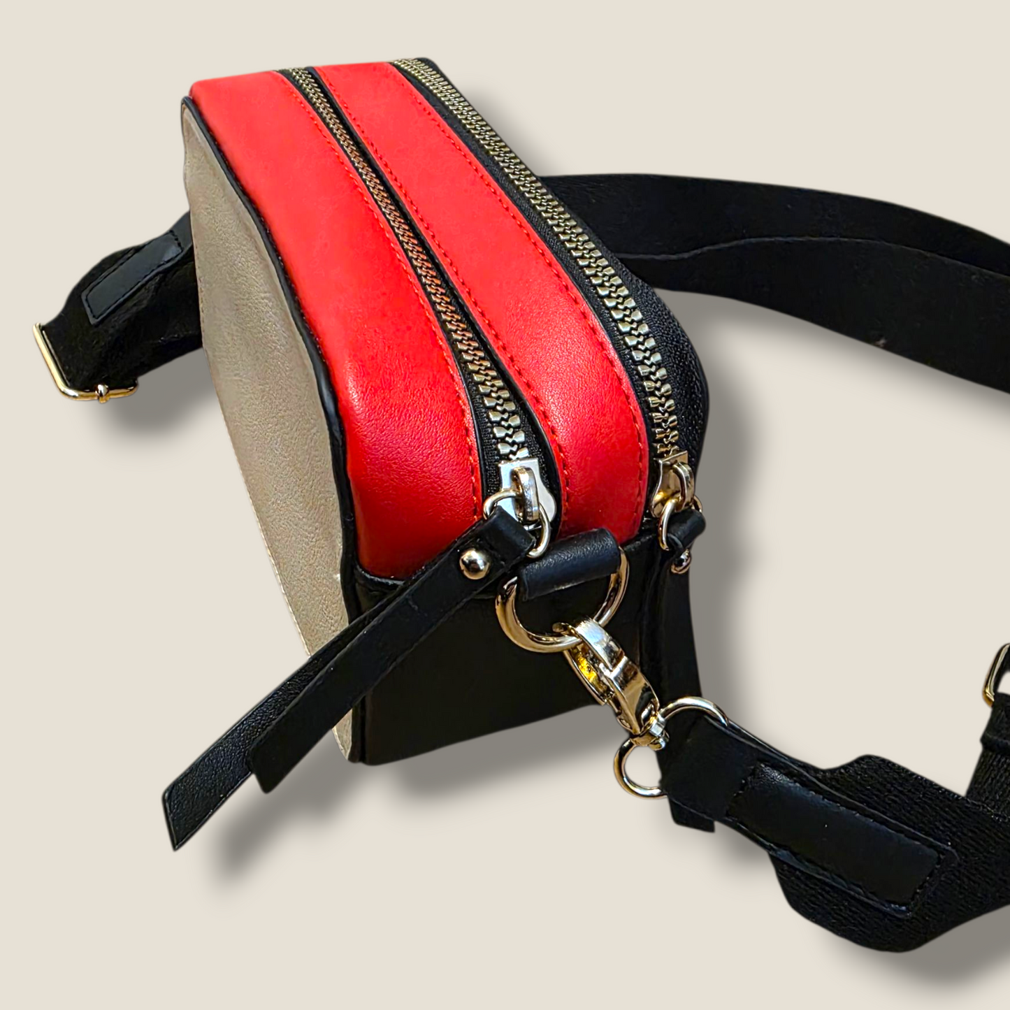 Small Block-coloured Zipped Shoulder Bag New Primark