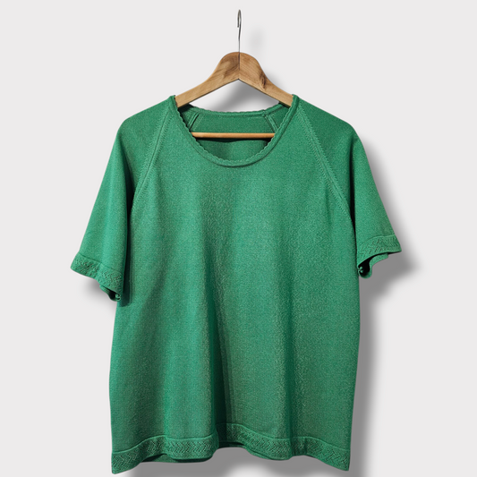 Vintage Unbranded Green T-Shirt – XL, Round Neck, Detailed Trim