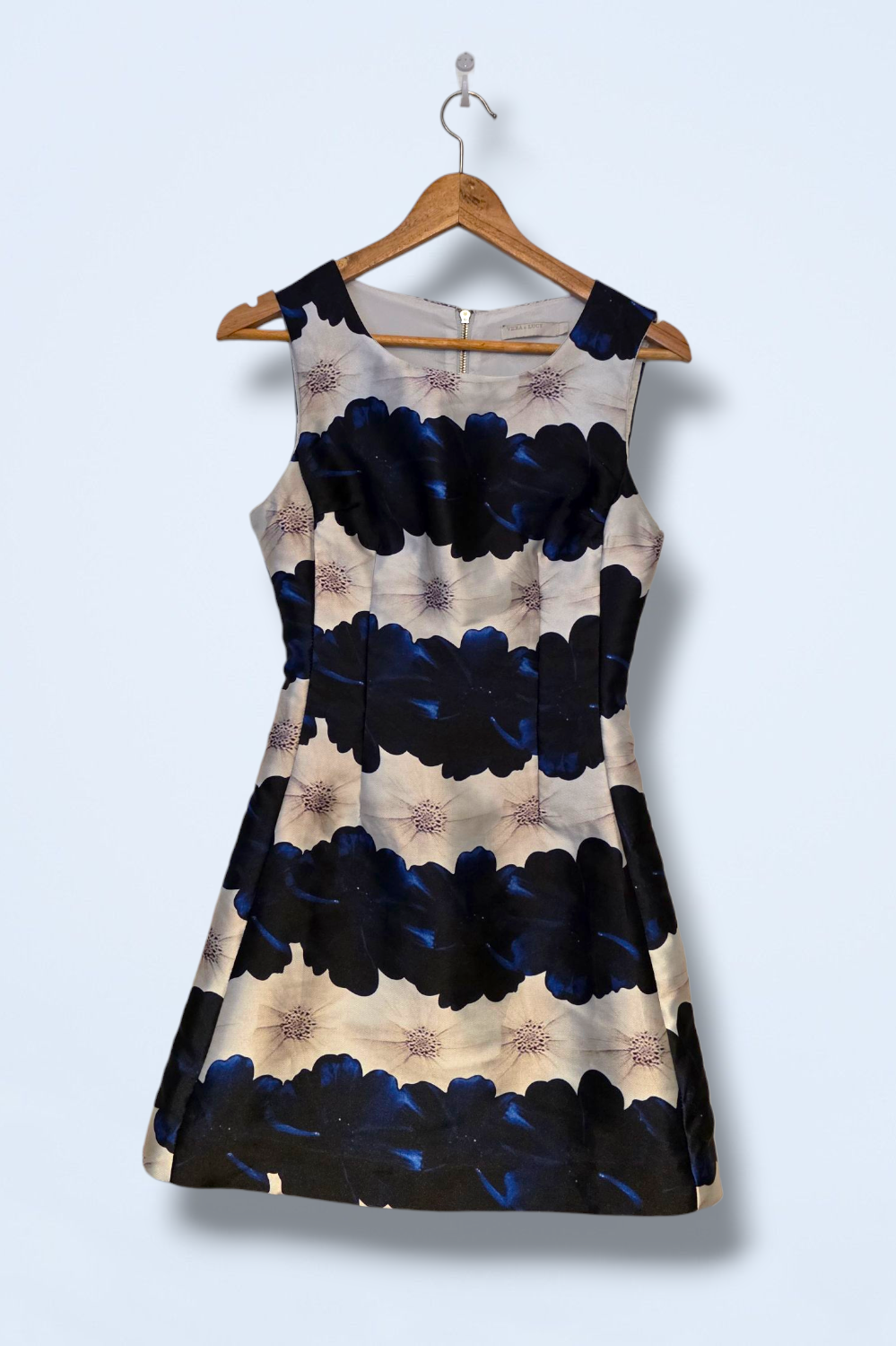 Vera & Lucy Occasional White & Blue Floral Dress Size Small