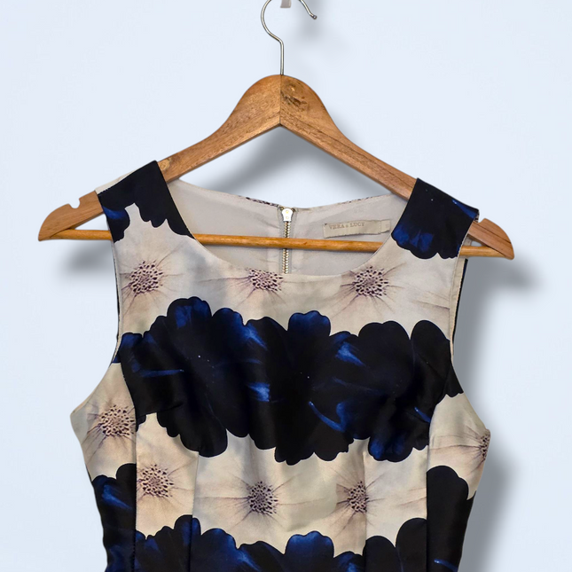 Vera & Lucy Occasional White & Blue Floral Dress Size Small