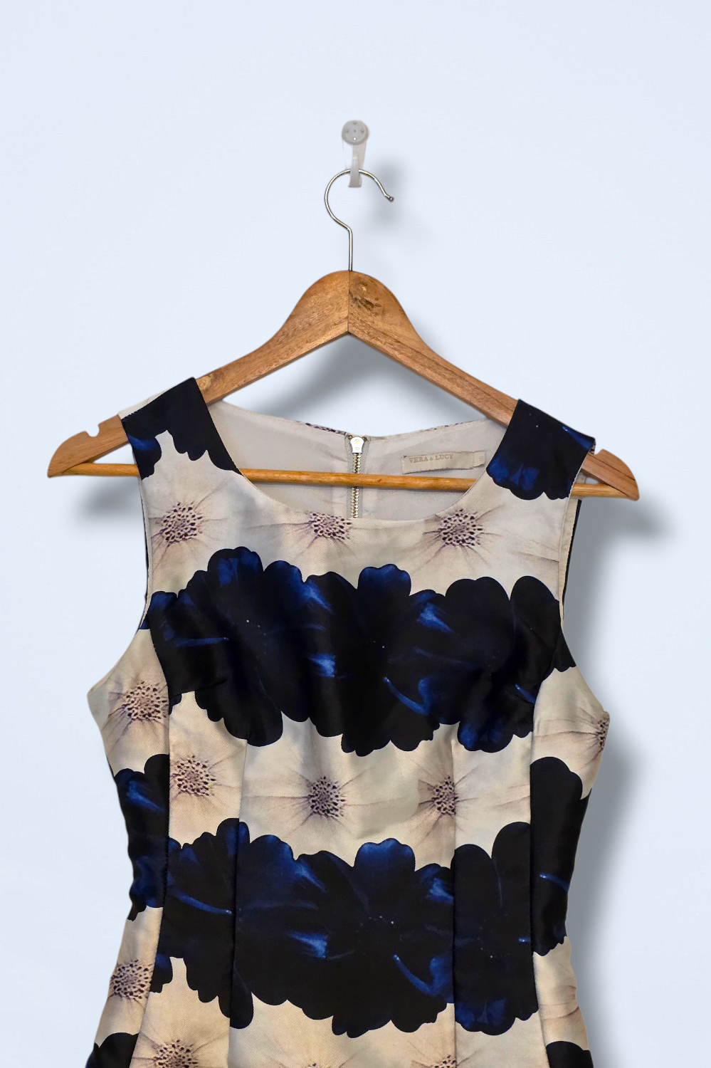 Vera & Lucy Occasional White & Blue Floral Dress Size Small