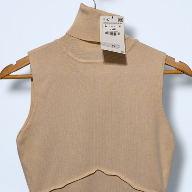 Zara – NWT – Size Large – Cream Contour Bodysuit