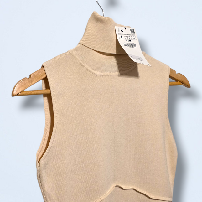 Zara – NWT – Size Large – Cream Contour Bodysuit