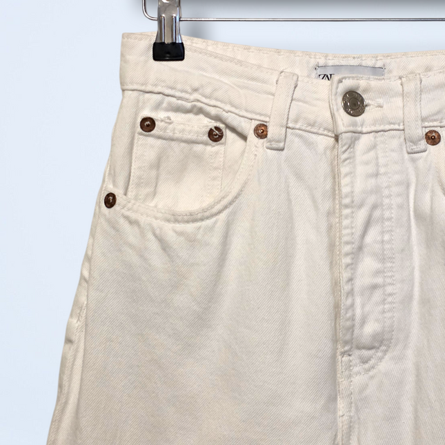Zara – White Straight-leg Denim Jeans – EU 34 W26
