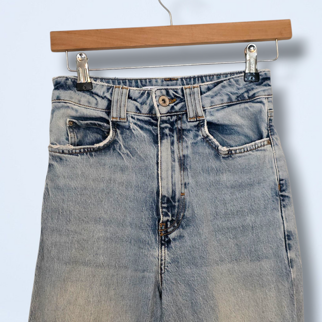 Zara Distressed Light Blue Mom Jeans UK Size 8