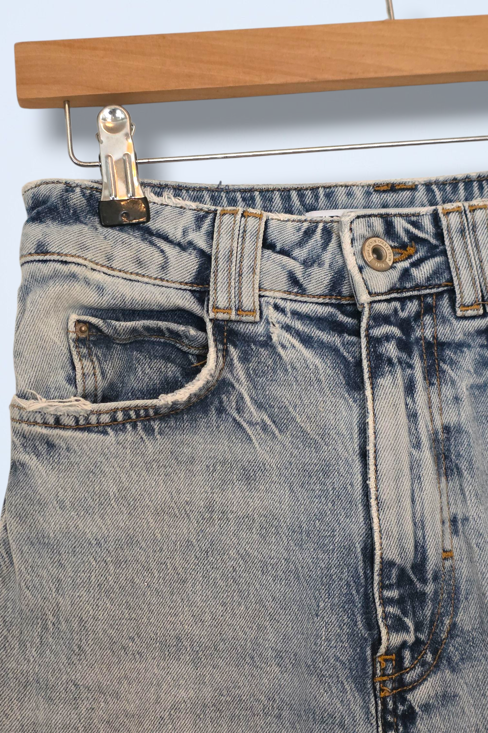 Zara Distressed Light Blue Mom Jeans UK Size 8 Cotton & Elastane