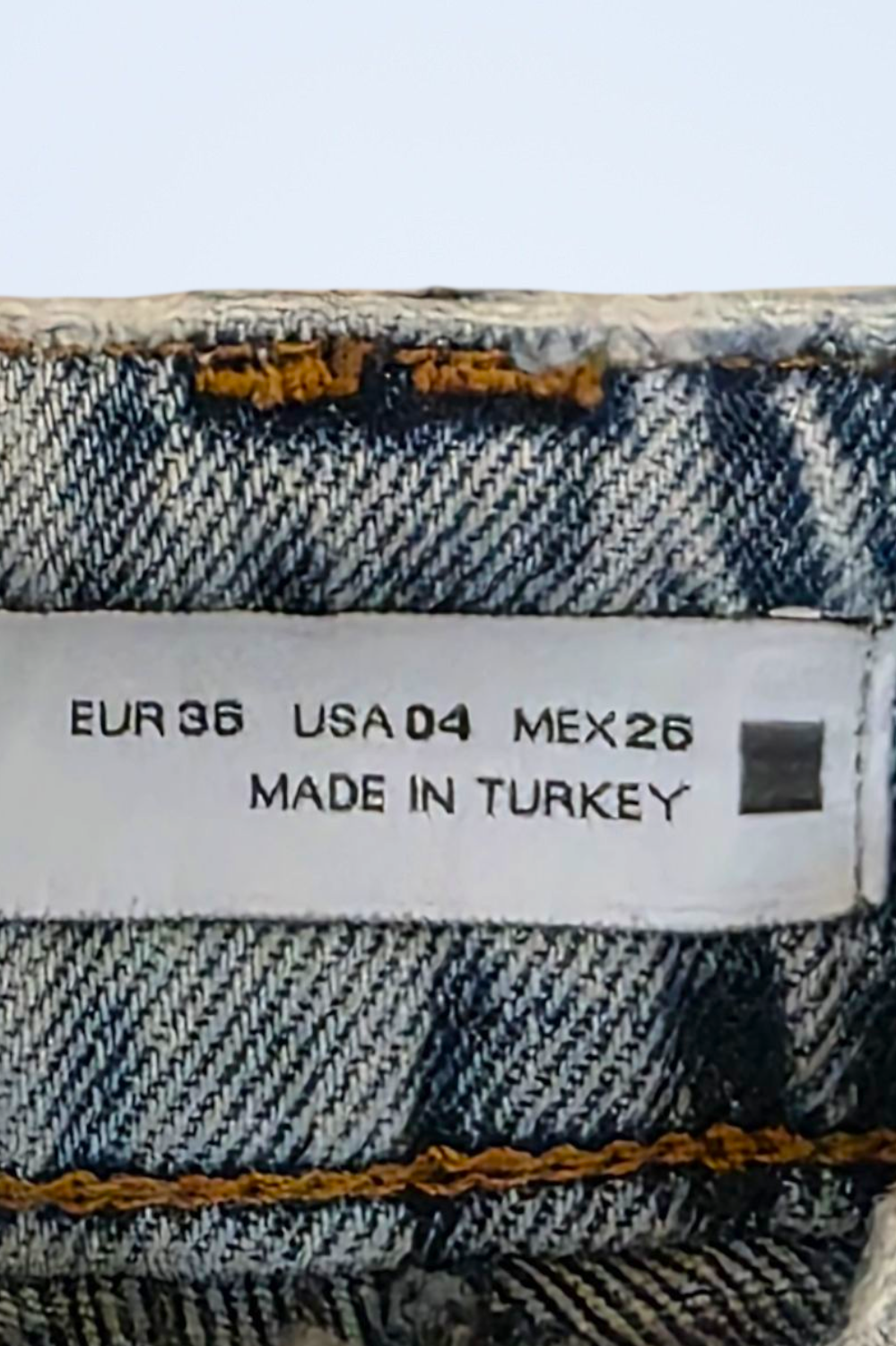 Zara Distressed Light Blue Mom Jeans UK Size 8 Cotton & Elastane