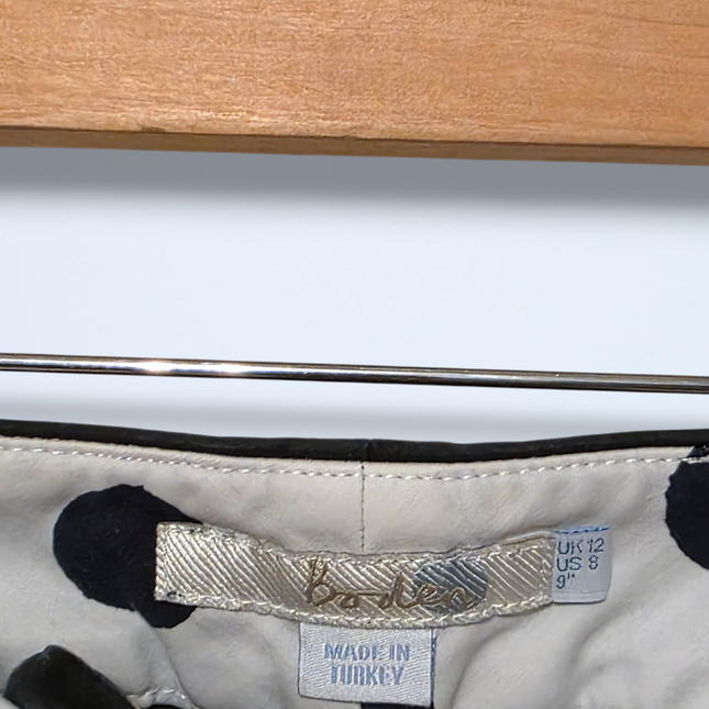 Boden – Size UK 12 – Black 8” Cotton Elastane Shorts High Rise